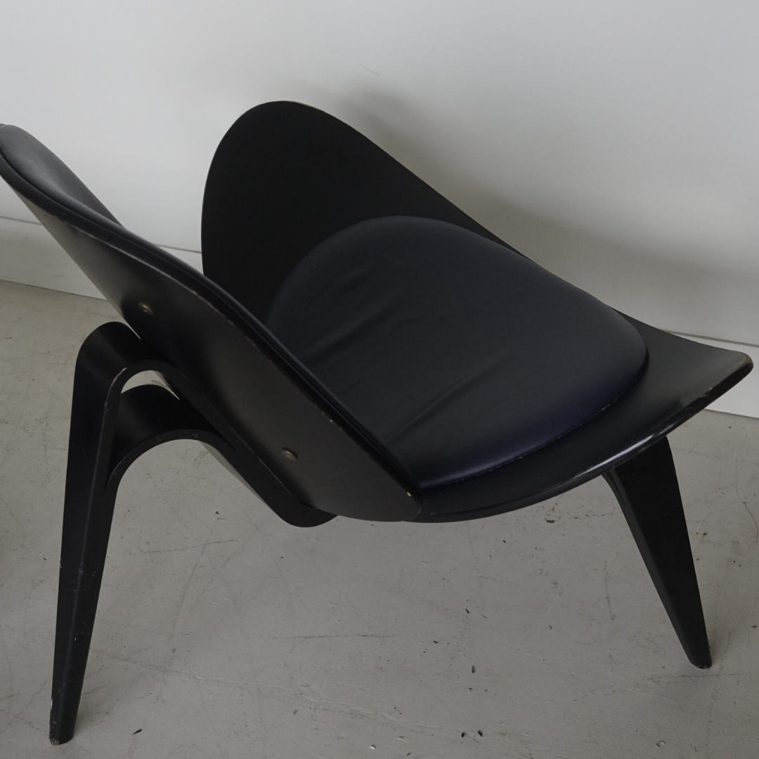 Authentic CH07 Shell Chair by Hans J. Wegner for Carl Hansen & Son