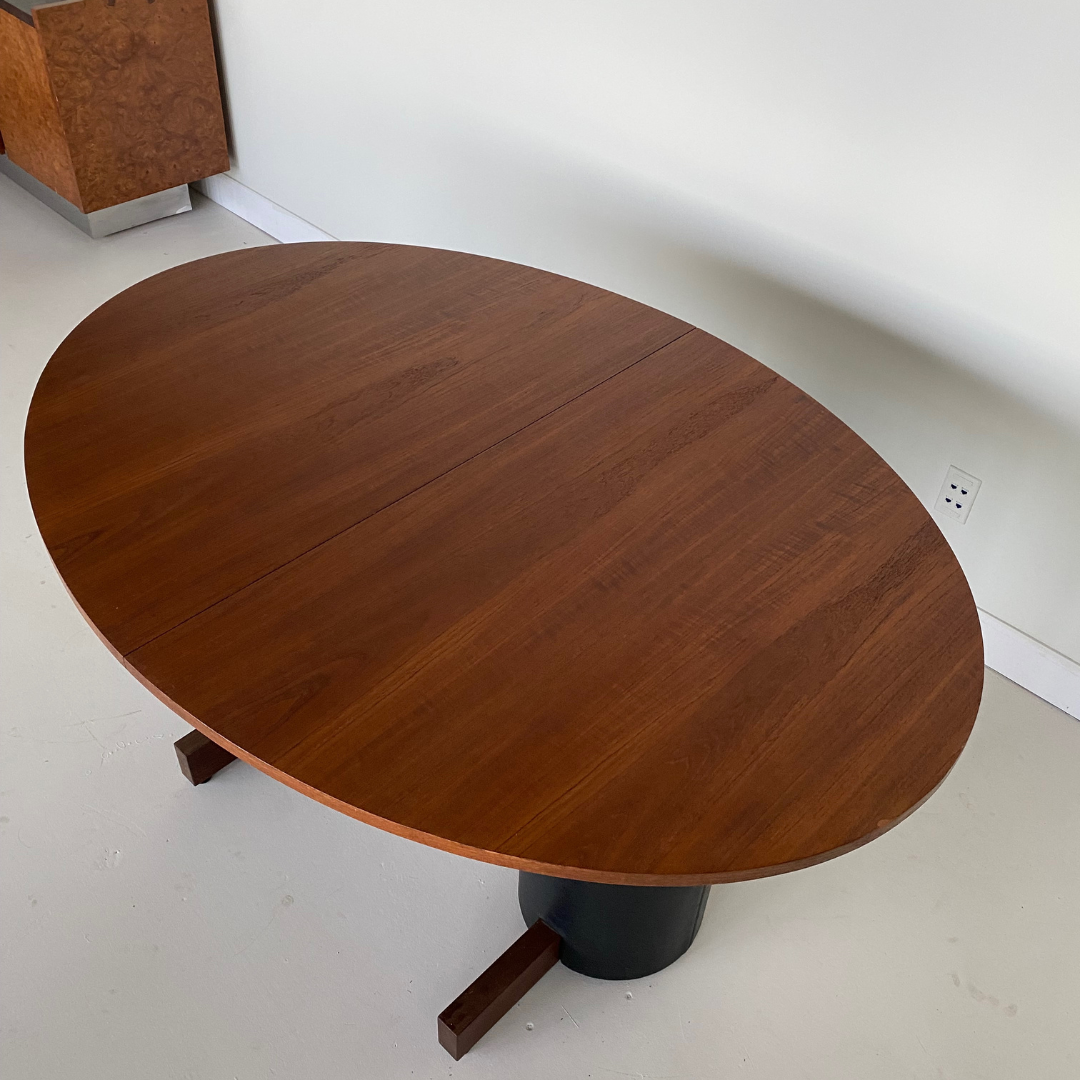 Rare Teak « La Rose » Dining Table by RS Associates, 1973