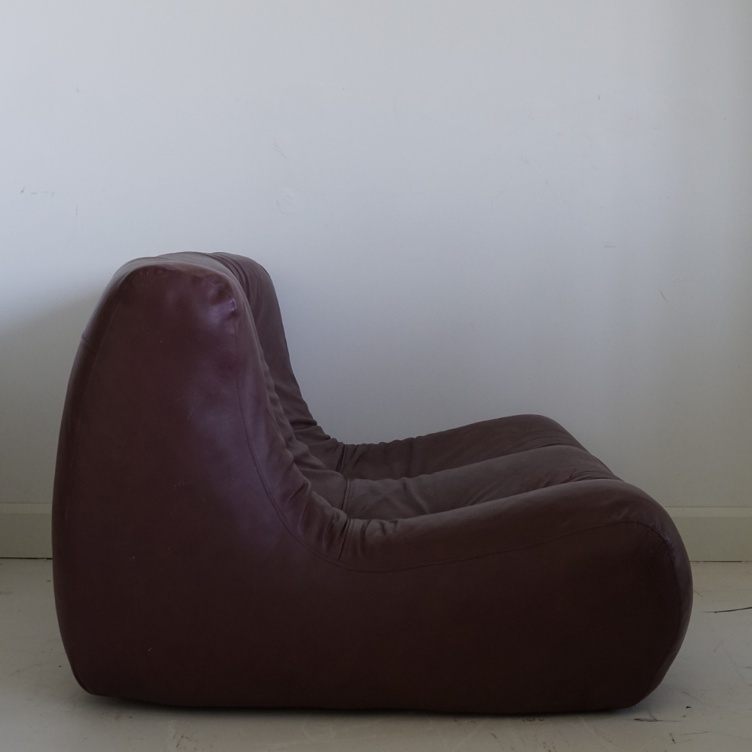 Vintage Burgundy "Kali" Style Two-Seater