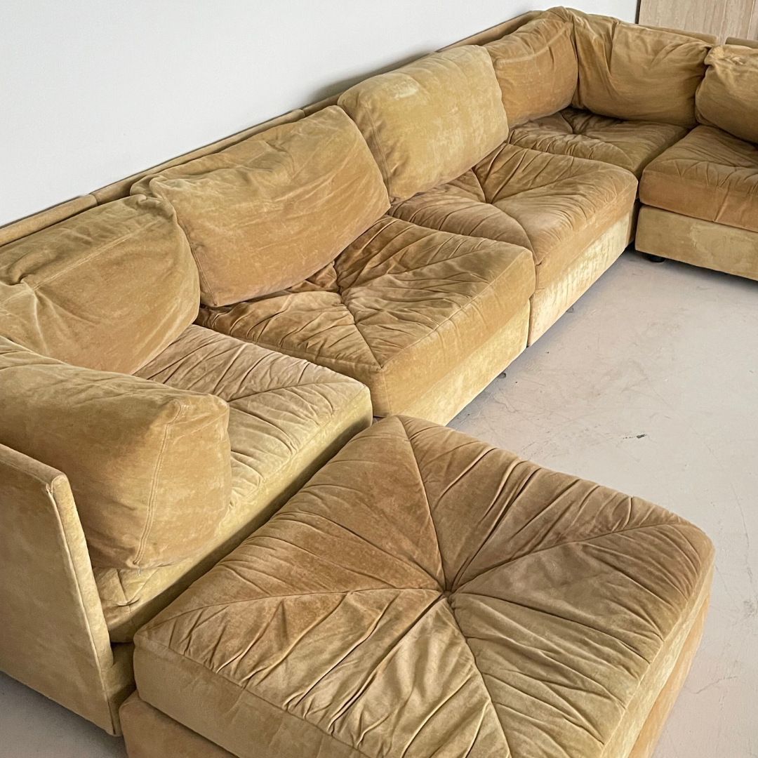 Oatmeal Six (6) Pieces Modular Sofa by Selig for Simmons, 1979