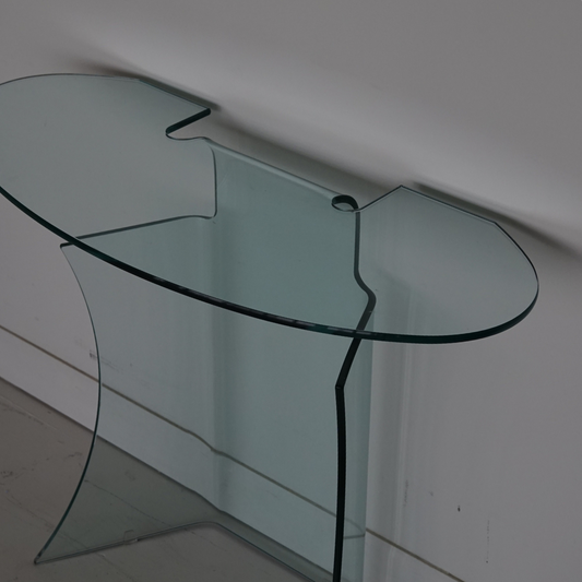 CD-P7236BED-M Bullet end desk shell – White glass modesty panel
