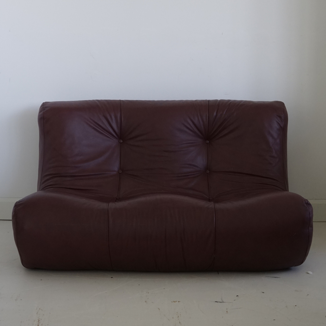 Vintage Burgundy "Kali" Style Two-Seater