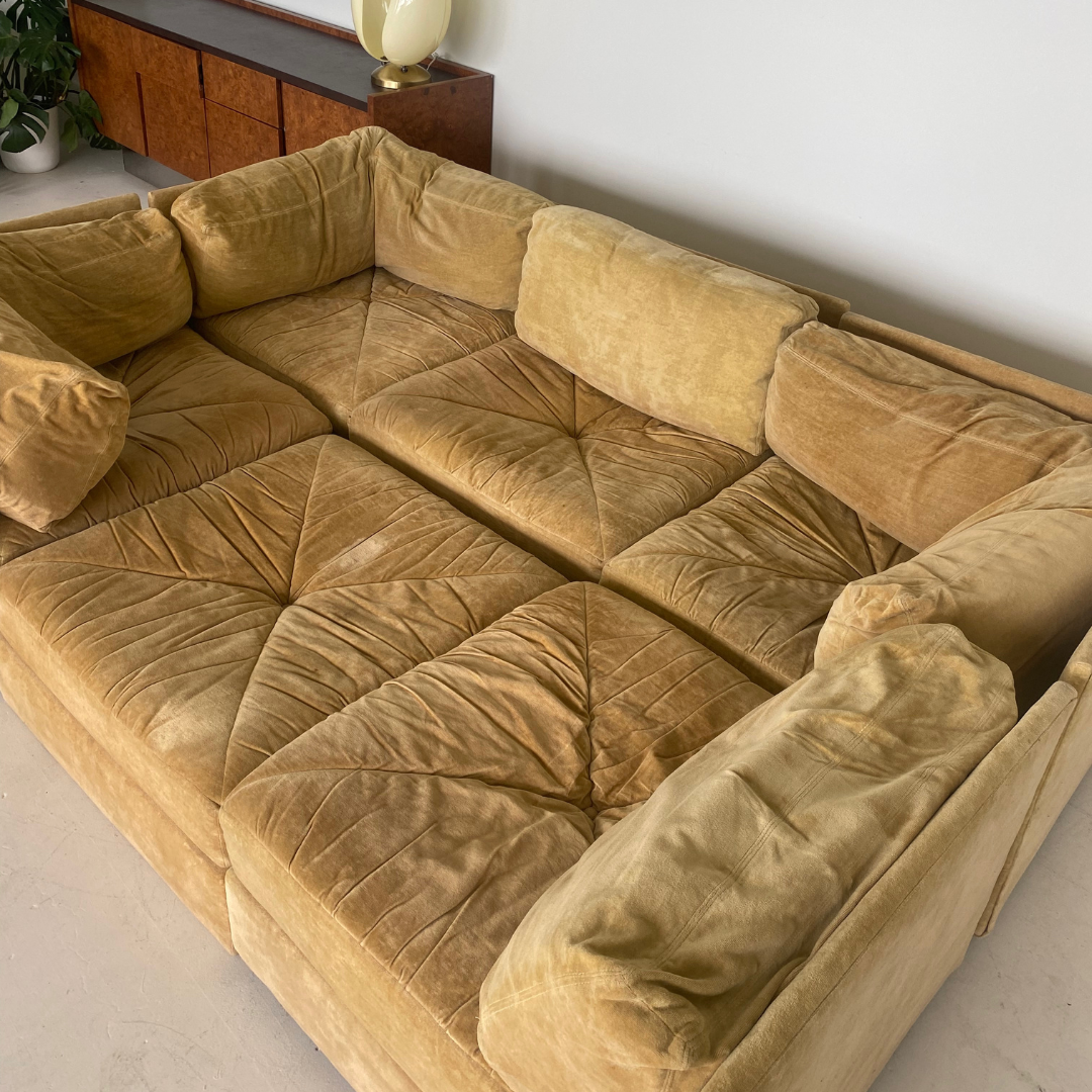 Oatmeal Six (6) Pieces Modular Sofa by Selig for Simmons, 1979