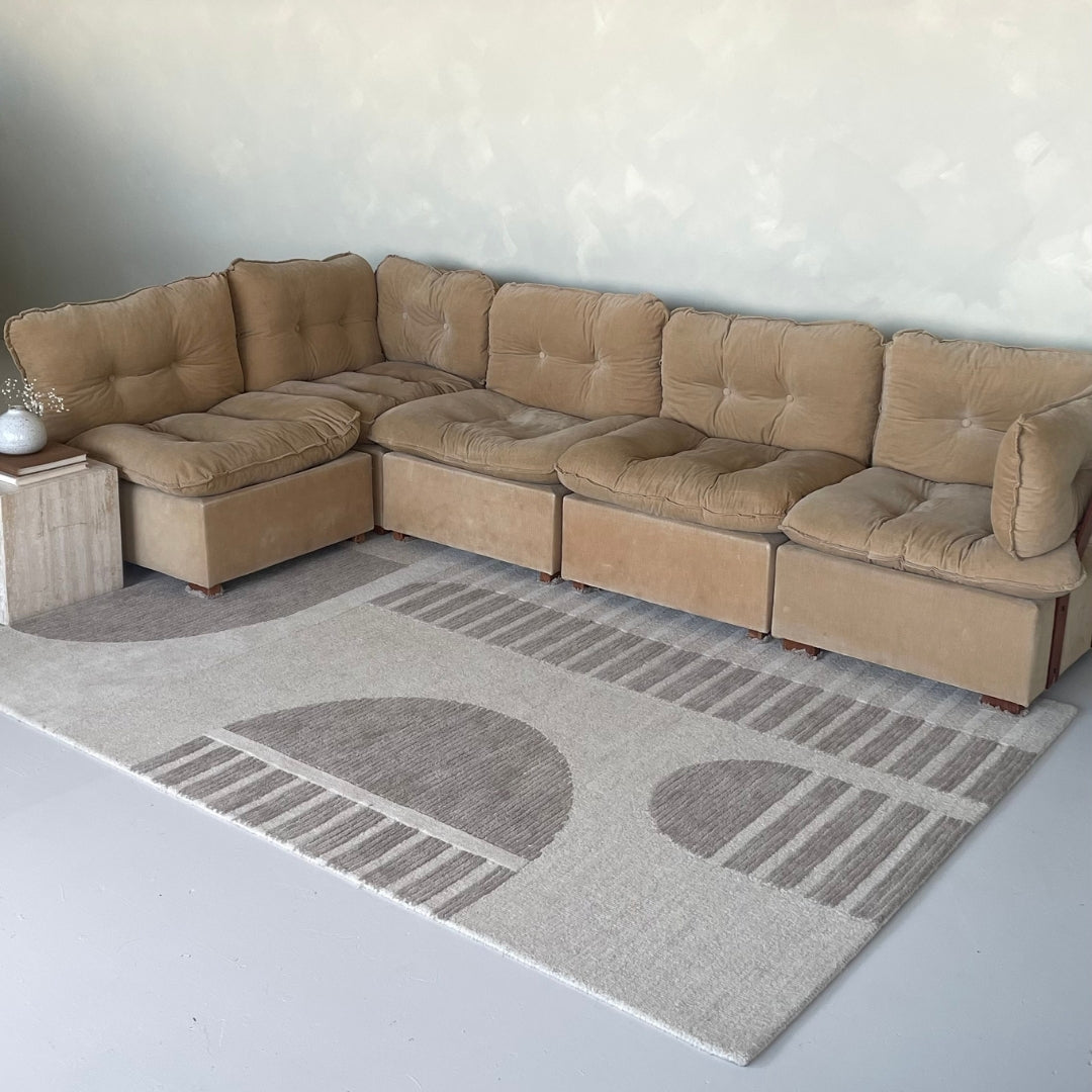 Hand-Tufted Wool Rug