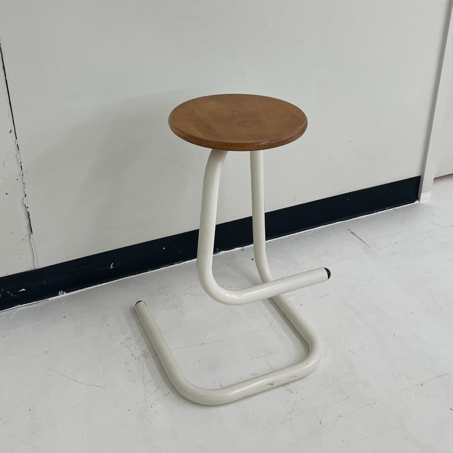 RENTAL - Vintage Amisco Paperclip Stool