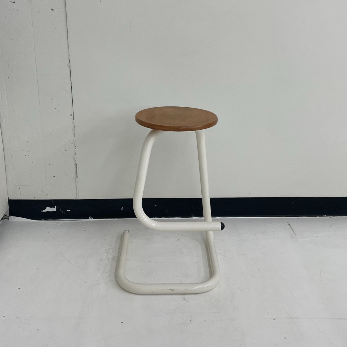 RENTAL - Vintage Amisco Paperclip Stool