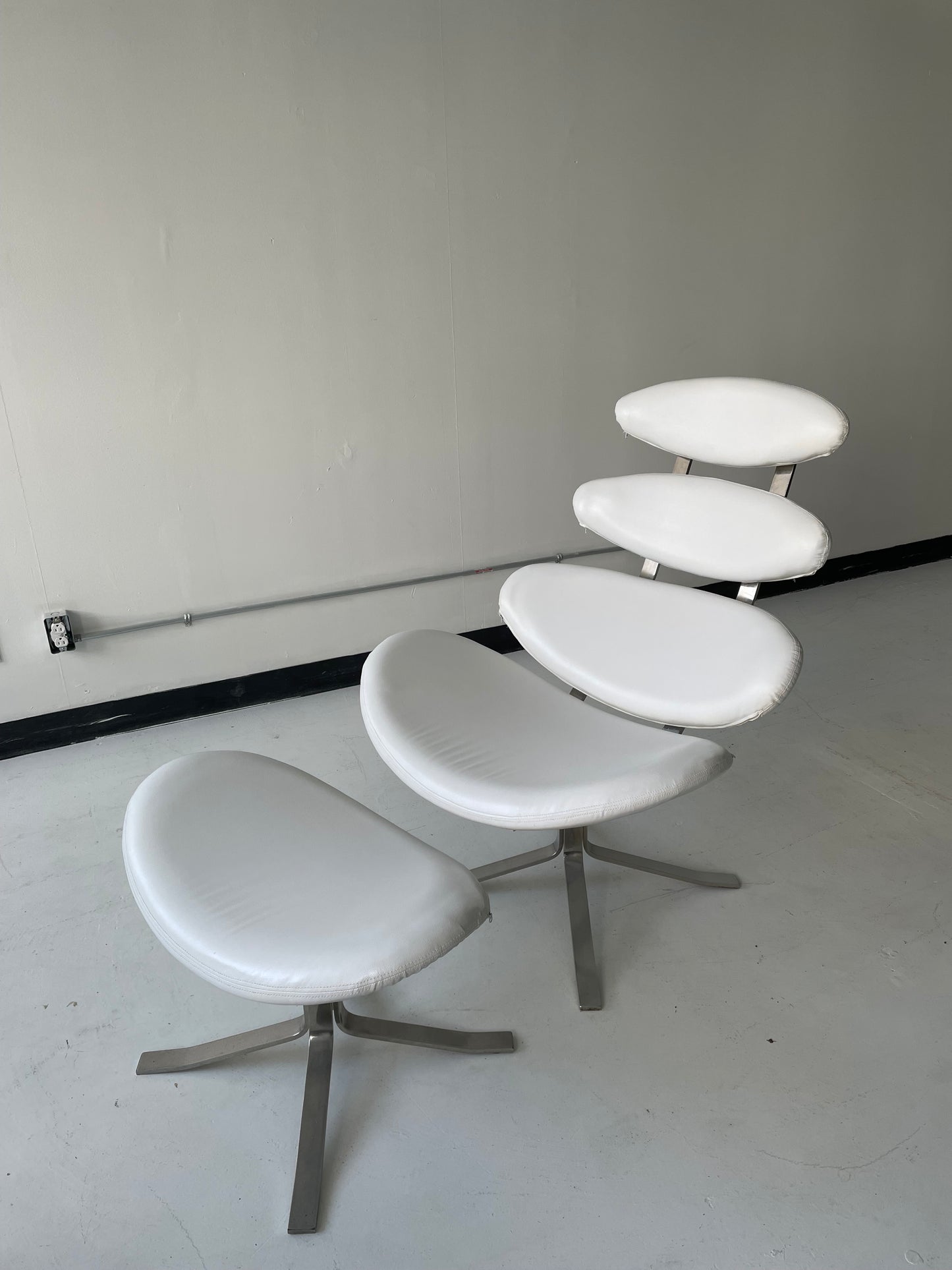 Corona chair and ottoman After Poul M. Volther for Erik Jorgensen, 1970's