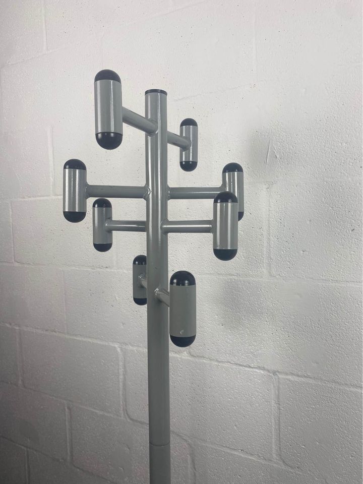 Grey Coat Rack manifactured by Amisco Industries