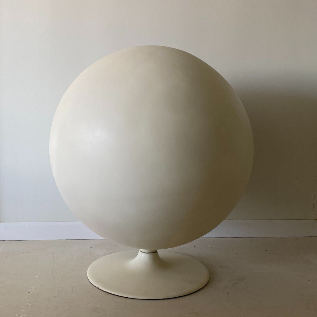 Fiberglass Ball Chair (Replica) designed by Eero Aarnio