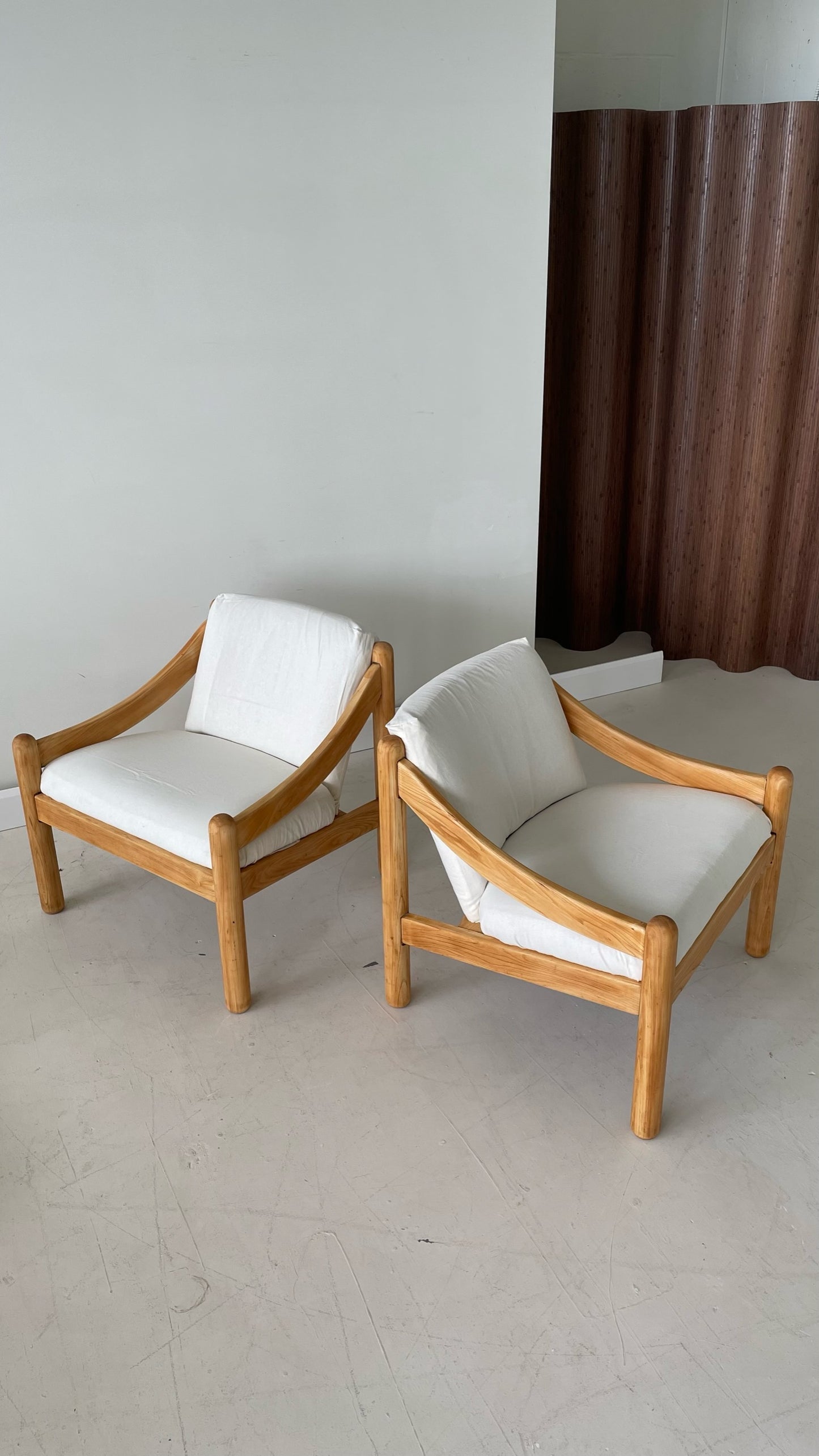 Carimate Lounge Lounge Chairs designed by Vico Magistretti